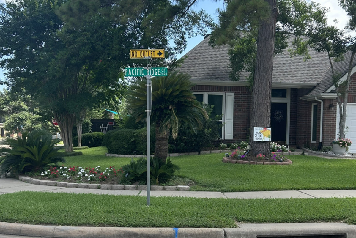 Copperfield Place Village Recognizes June Yard of the Month Winner