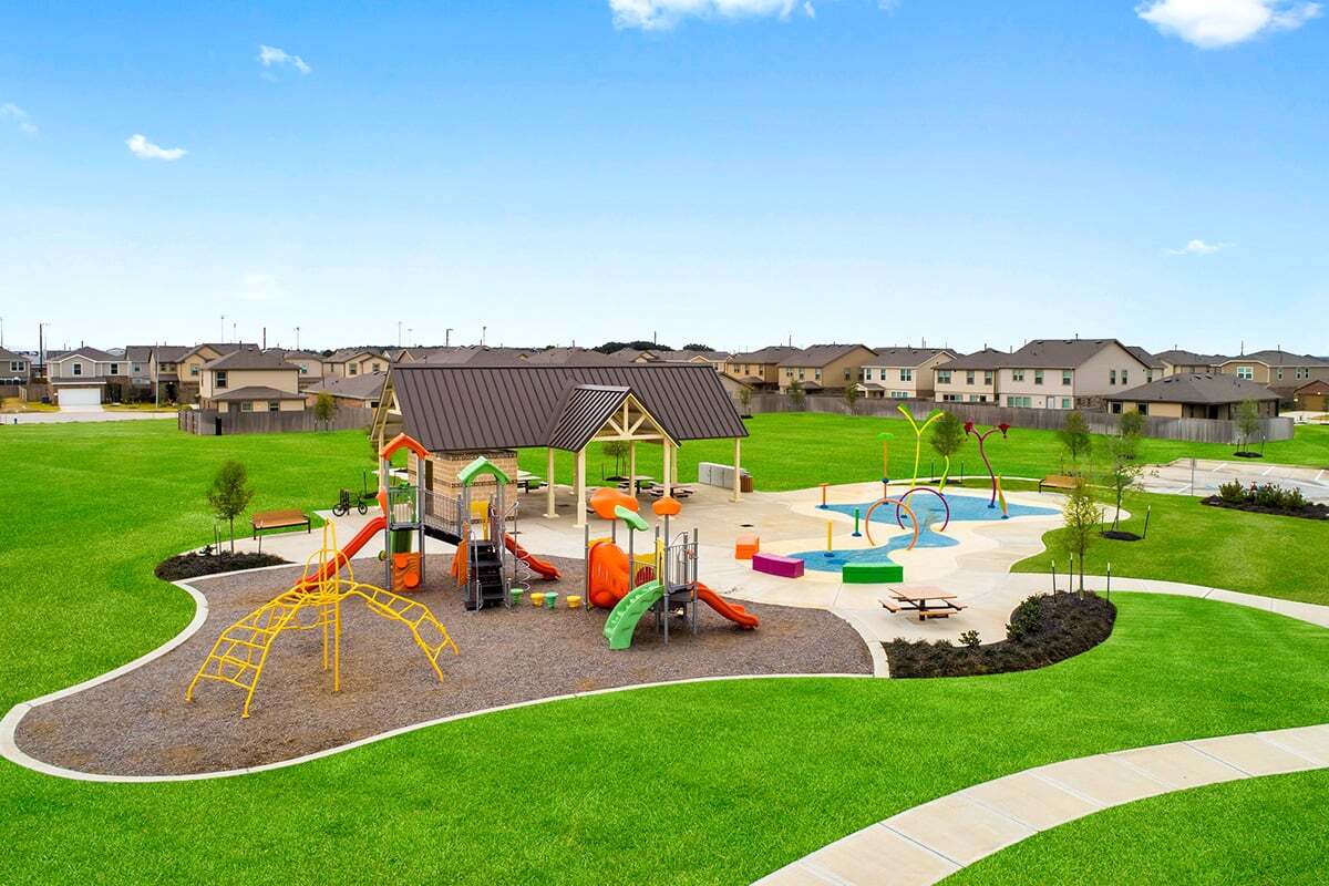 A Simple Favor for the Next Neighbor: Keep Katy Manor’s Parks and Ponds Clean