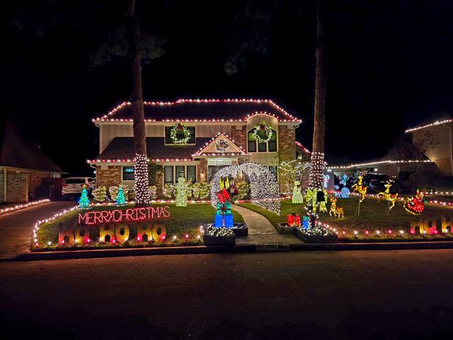 Williamsburg Settlement Announces 2025 Christmas Holiday Yard Contest Winners