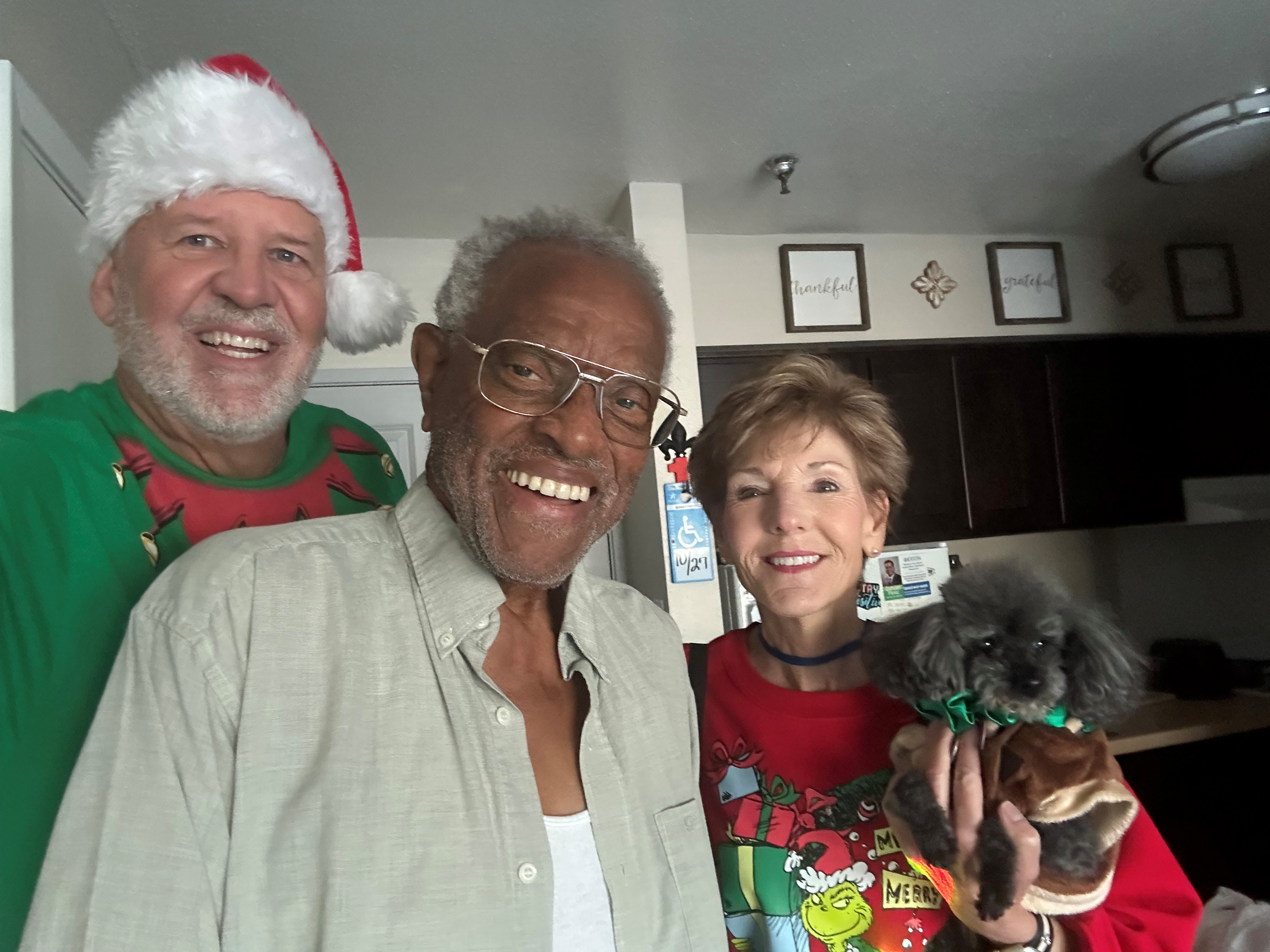 Fort Bend Seniors Meals on Wheels Delivers Holiday Cheer to Nearly 1,100 Homebound Seniors