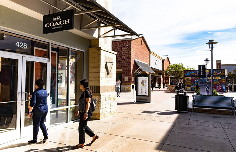 Cypress Area Shoppers: Enter to Win a $2,500 Holiday Shopping Spree at Houston Premium Outlets