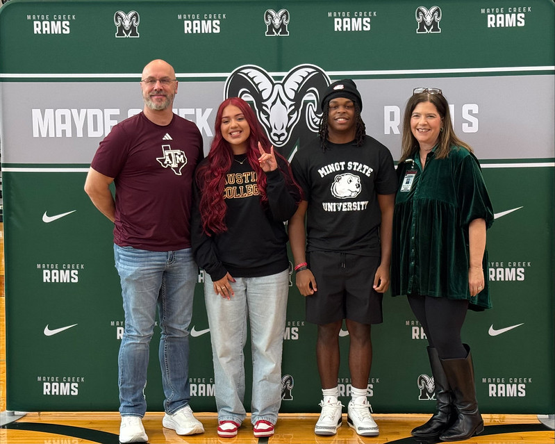 Mayde Creek High School Athletes Sign to Compete at the Collegiate Level on Katy ISD National Signing Day