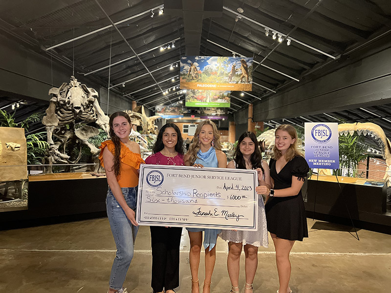 Fort Bend Junior Service League Offers Scholarships to Empower Women Through Education
