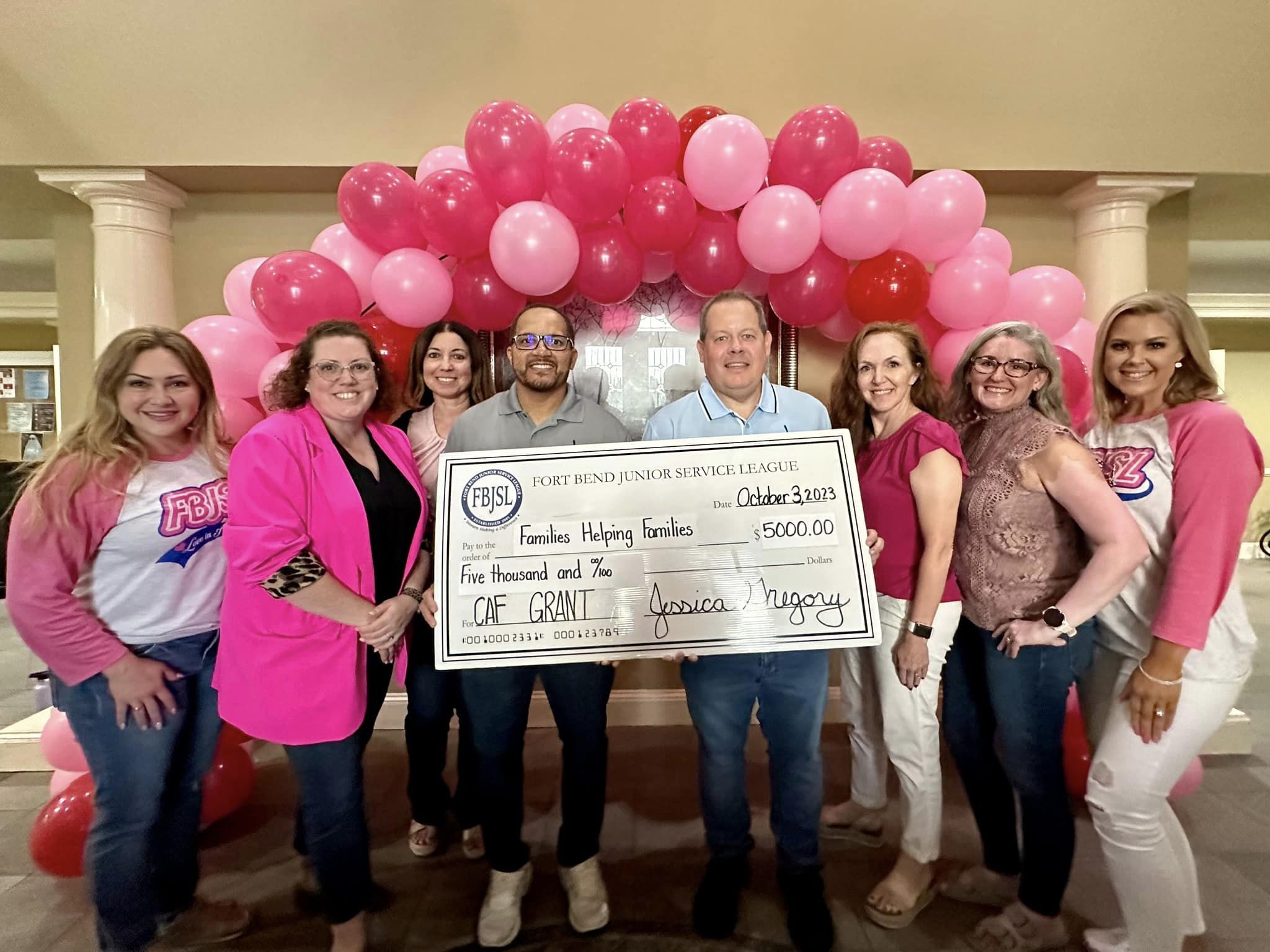 Fort Bend Junior Service League's Sugar Plum Market Raises $332,000 to Empower Local Nonprofits