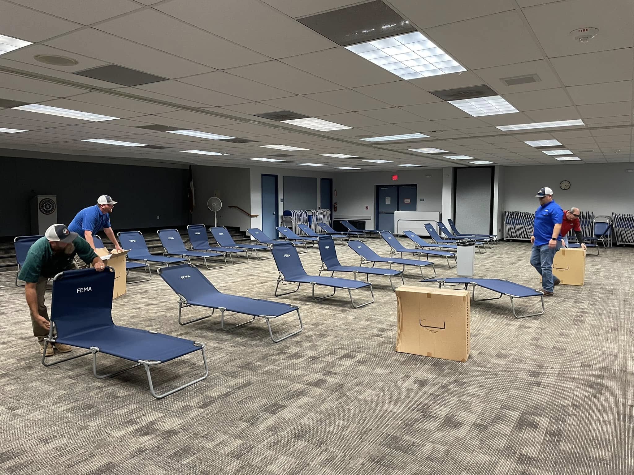 Houston Braces for Dangerous Winter Storm: Freezing Rain, Potential Power Outages, and Warming Centers Prepared Across Harris County