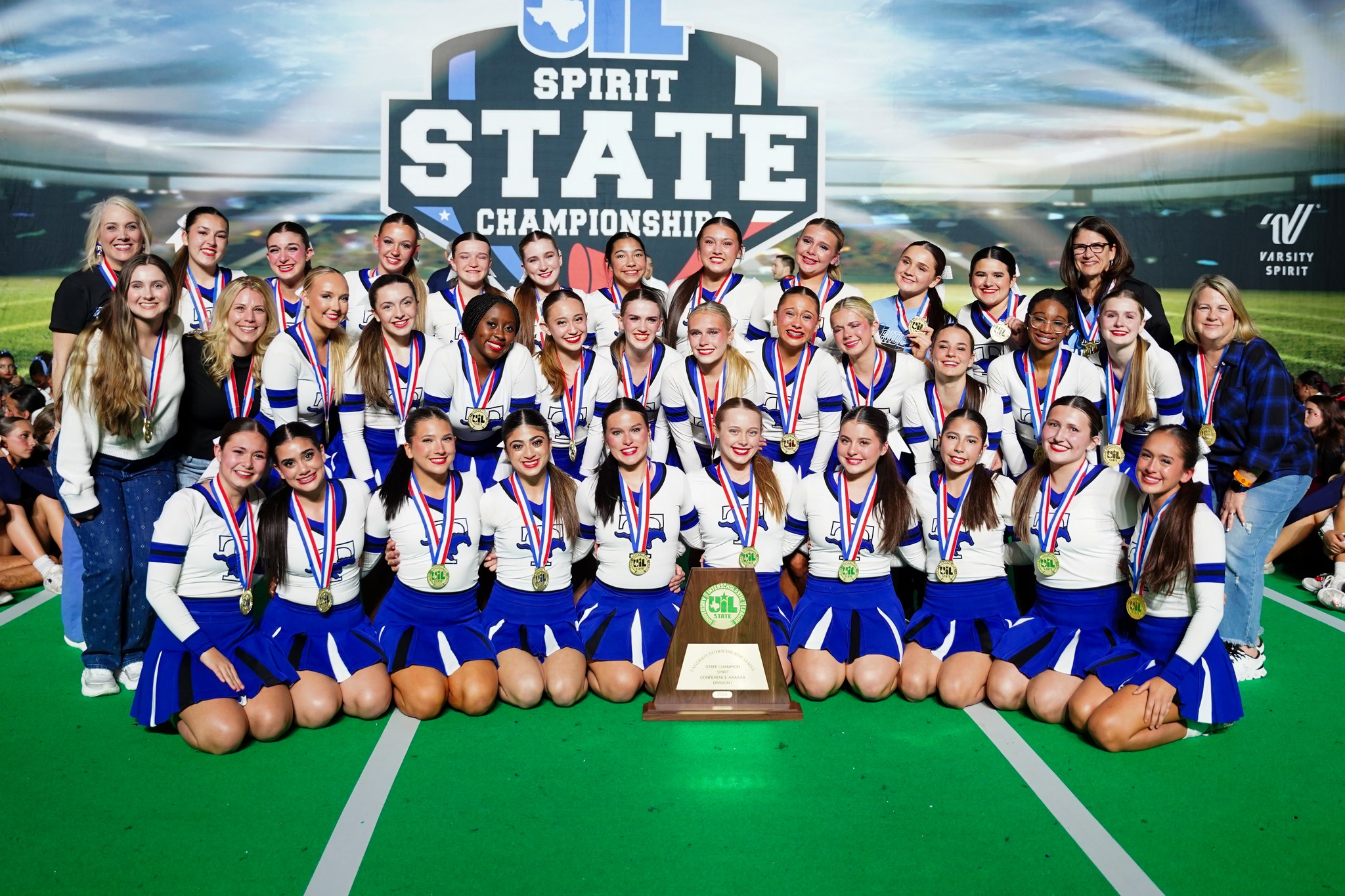 Mustangs Charge to the Top: Taylor High School Cheer Wins First-Ever UIL State Title as Katy ISD Shines in Fort Worth