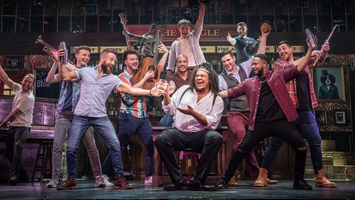 'The Choir of Man' Brings Feel-Good Musical Energy to San Antonio’s Tobin Center