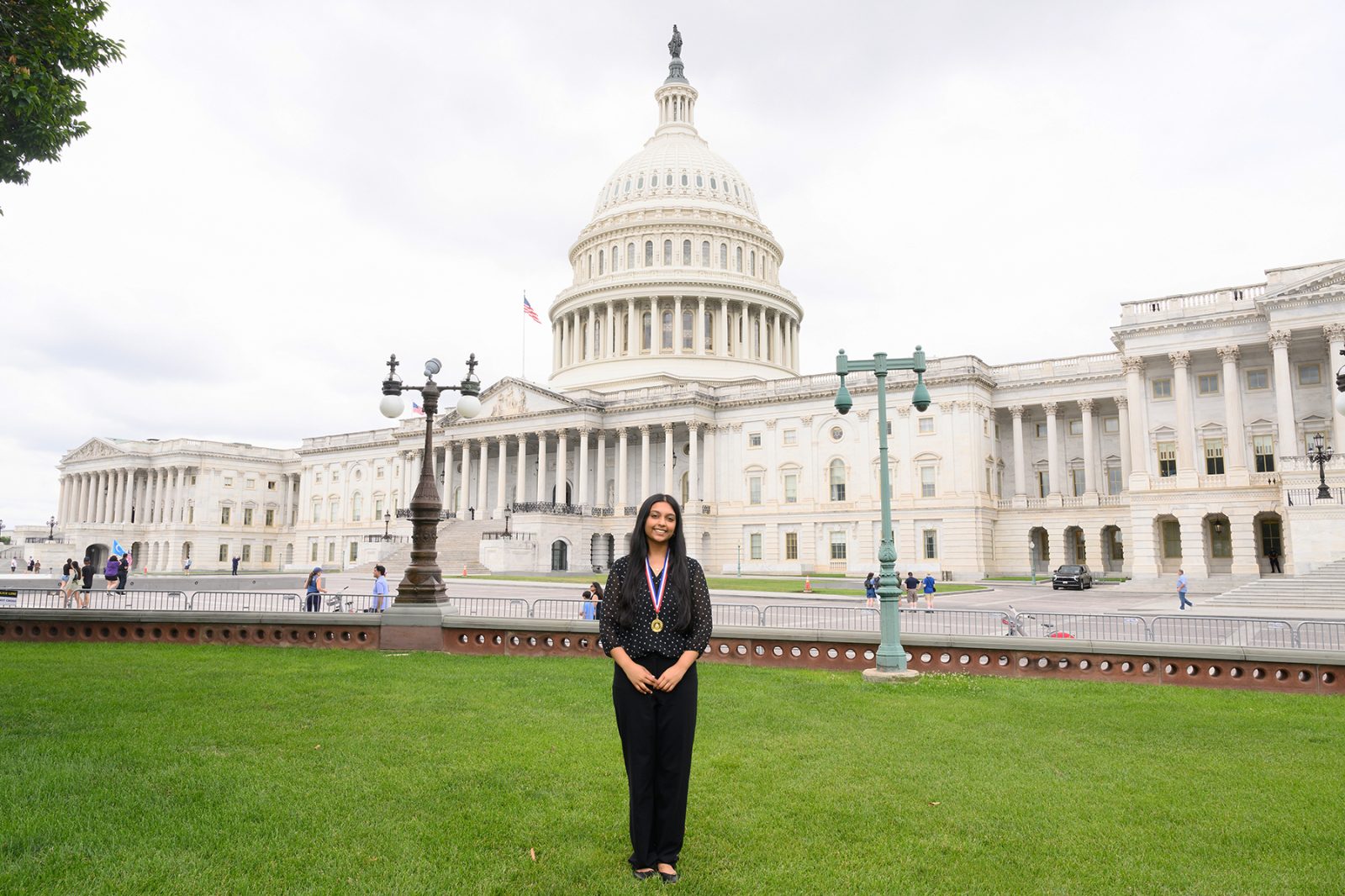 Cy Woods Senior Shri Chada Earns 2026 Congressional Award Gold Medal for Service, STEM Outreach
