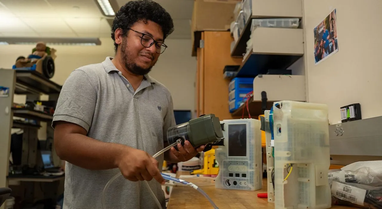 UT San Antonio Researchers Develop Smaller Battlefield Suction Device Designed to Help Save Lives