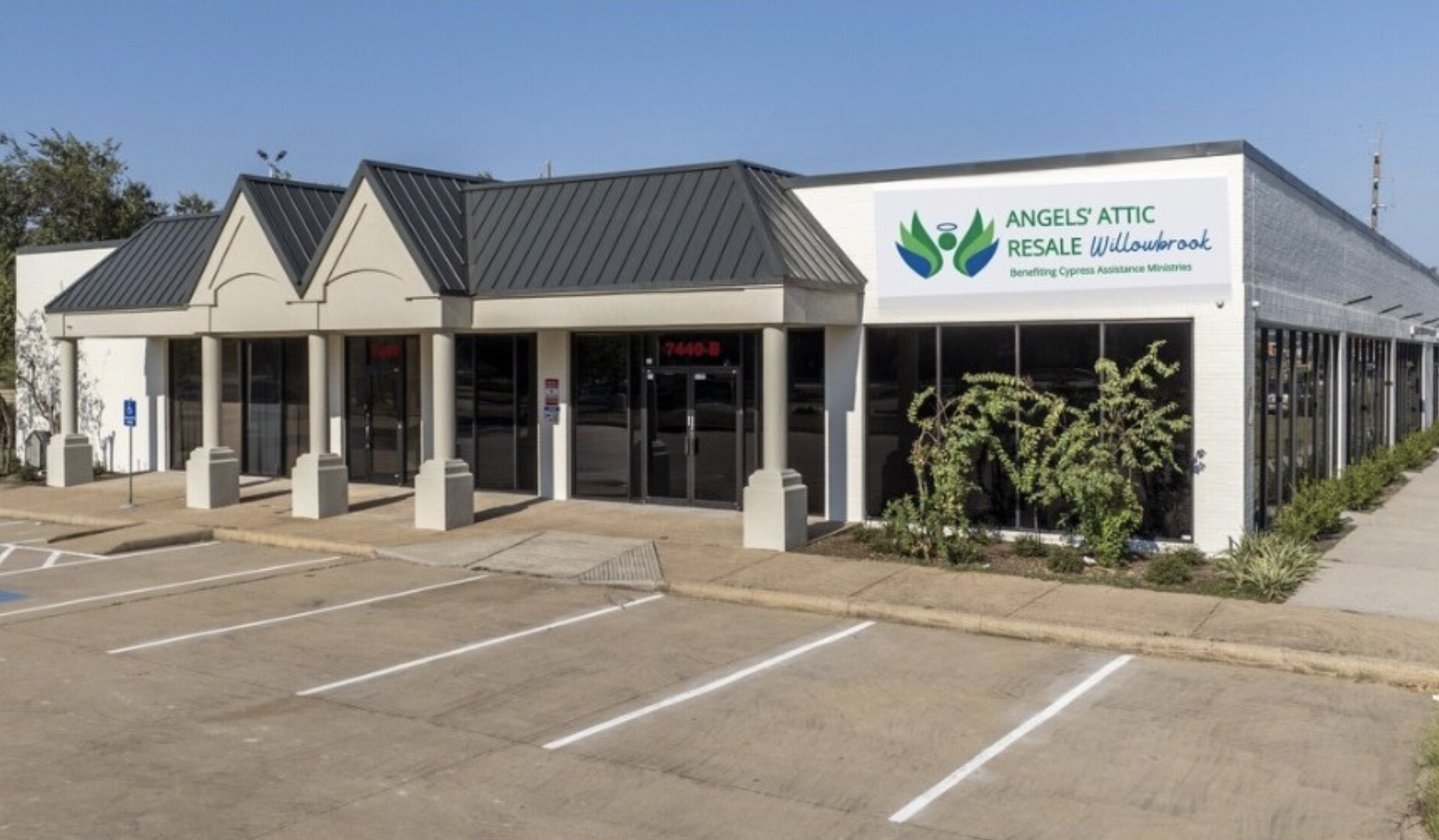 Angels’ Attic Willowbrook Celebrates One Year of Giving Back: Anniversary Event Supports Cypress Assistance Ministries
