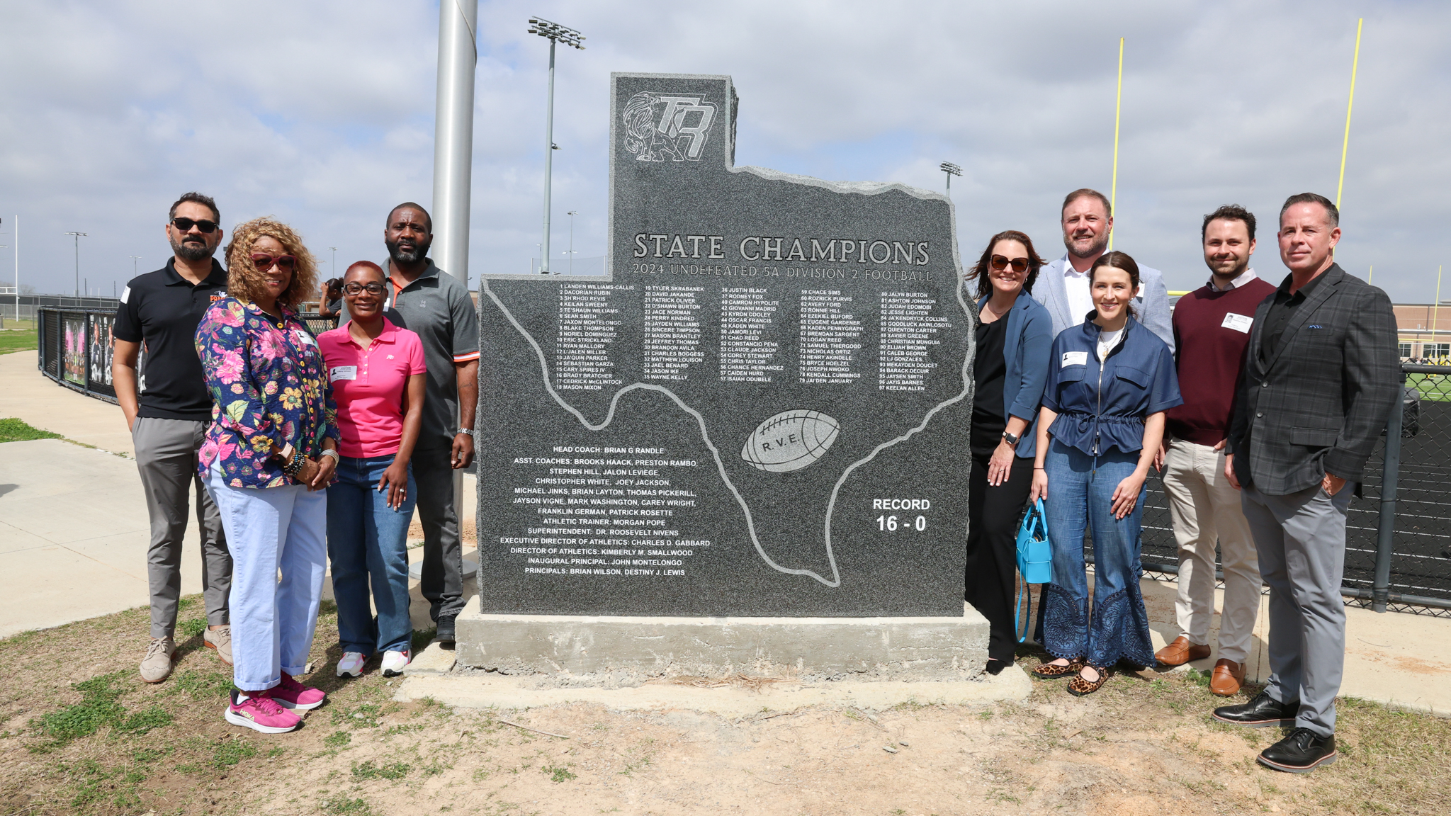 Randle High School Unveils 5,300-Pound Monument Honoring 2024 State Championship Team in Lamar CISD