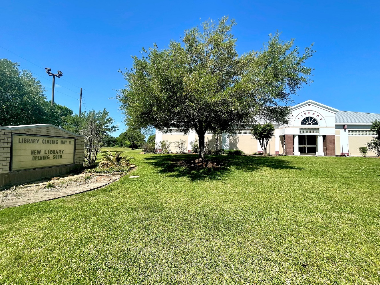 Bob Lutts Fulshear/Simonton Branch Library to Close in Preparaton for New Fulshear Branch Library Opening
