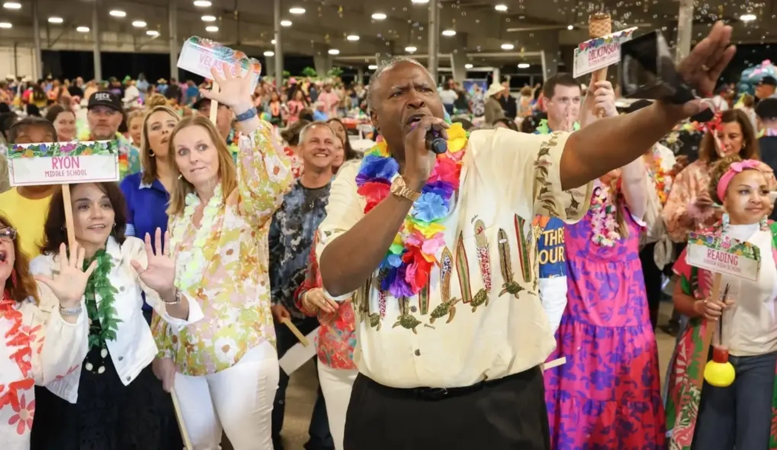 Lamar CISD Community Rallies Behind Students as LEAF Raises More Than $273,000 at Annual 'Surfs Up' Fundraiser