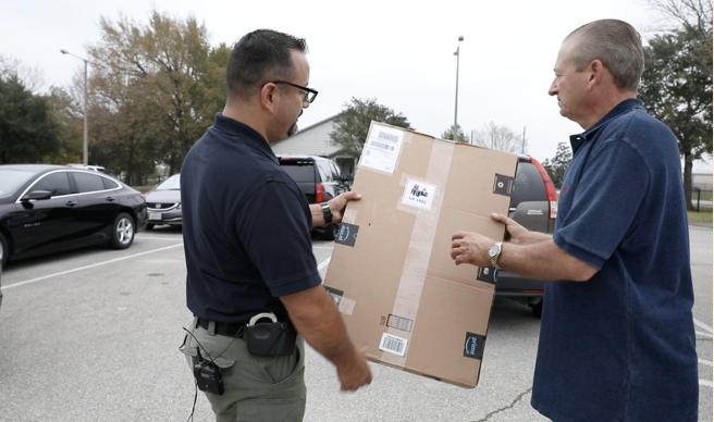 Harris County Sheriff's Office Shares Holiday Shopping Safety Tips
