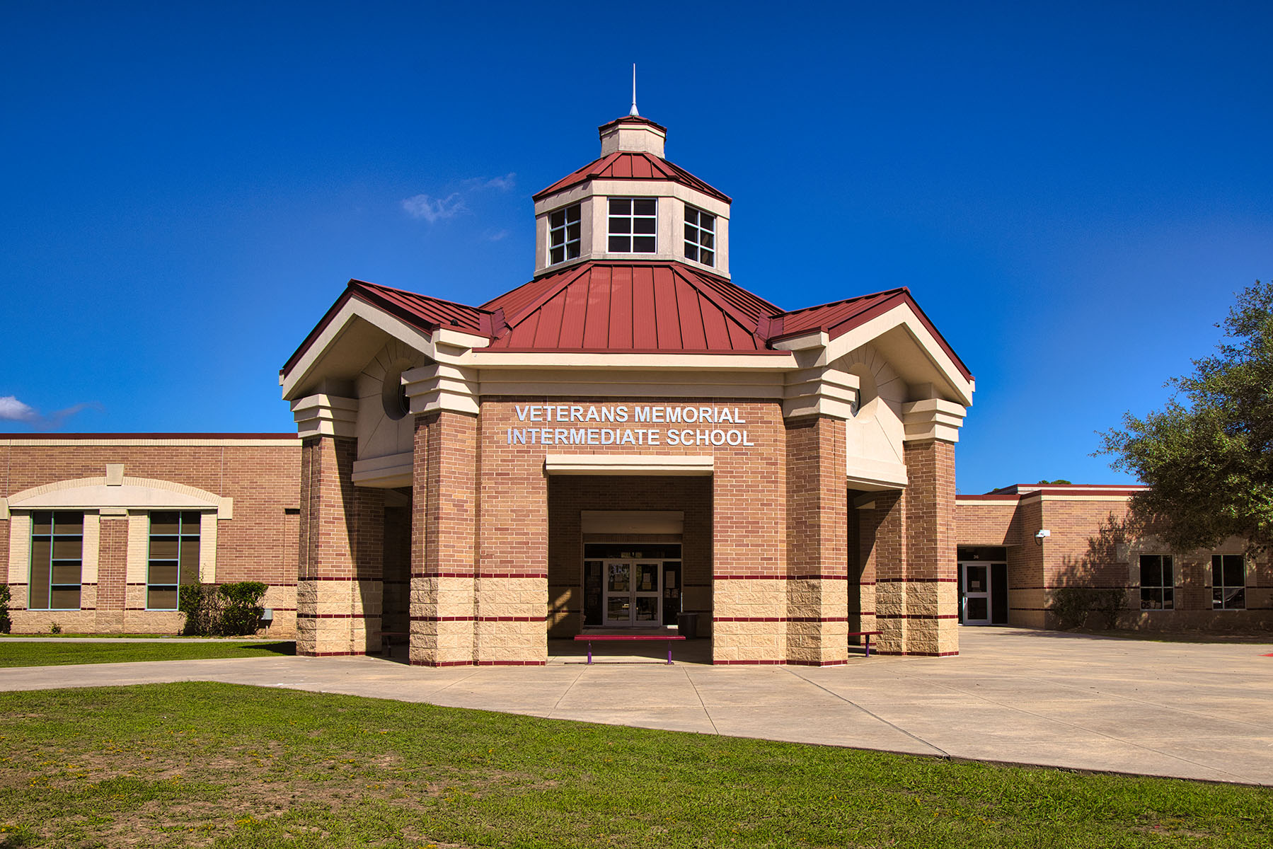 Conroe ISD Dedicates Veterans Memorial Intermediate