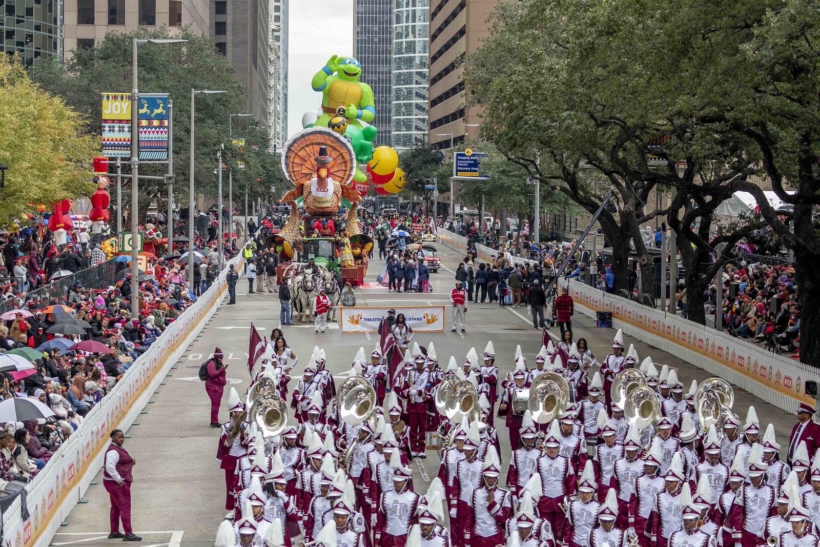 Everything You Need to Know About Houston’s 2025 H-E-B Thanksgiving Day Parade: Schedule, Performers & How to Volunteer