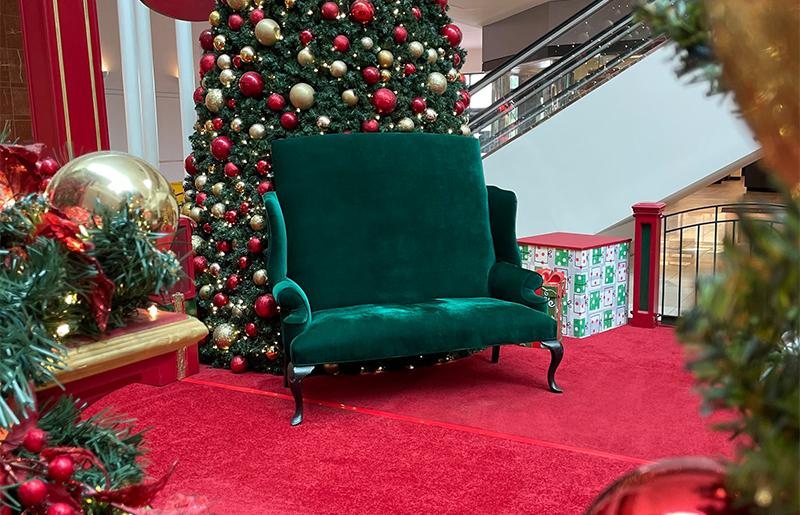 Santa Returns to The Woodlands Mall: A Joyful Holiday Tradition Begins November 14