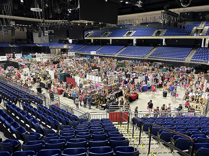 Cy-Fair Women's Club Attracts Over 5,000 Shoppers at Annual Shop 'til You Drop