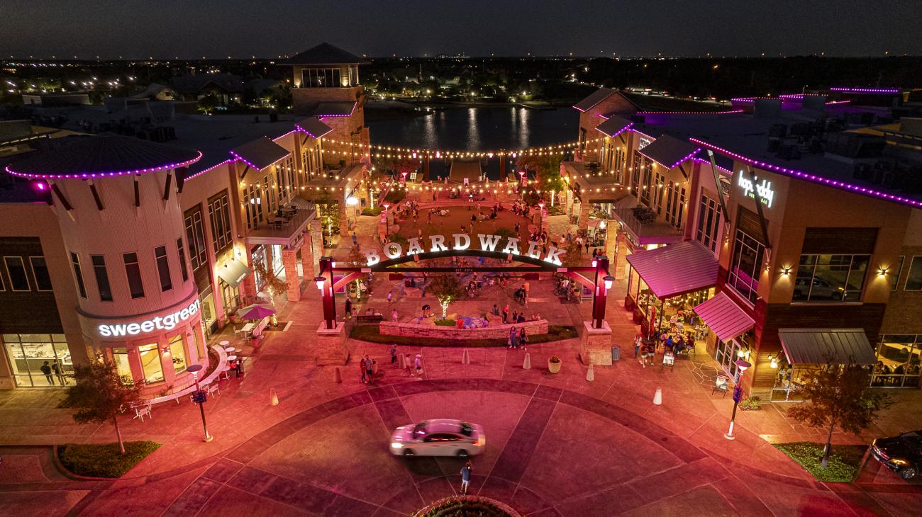 Boardwalk Goes Pink Returns to Towne Lake for Breast Cancer Awareness Month in Cypress