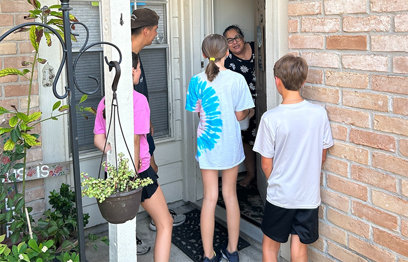 Bring a Hot Meal and a Warm Smile: NAM’s Meals on Wheels Volunteers Make a Lasting Impact for Seniors in Northwest Harris County