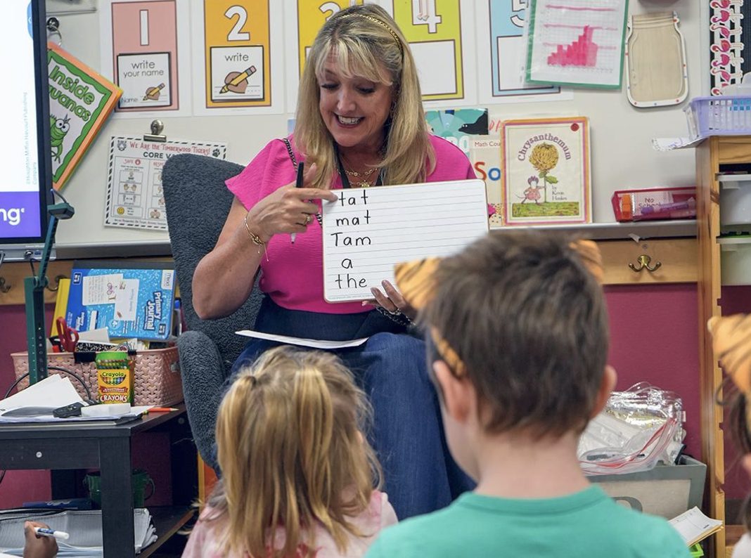 Comal ISD Kindergarten Teacher Marcia Pittman Marks 40 Years in the Classroom