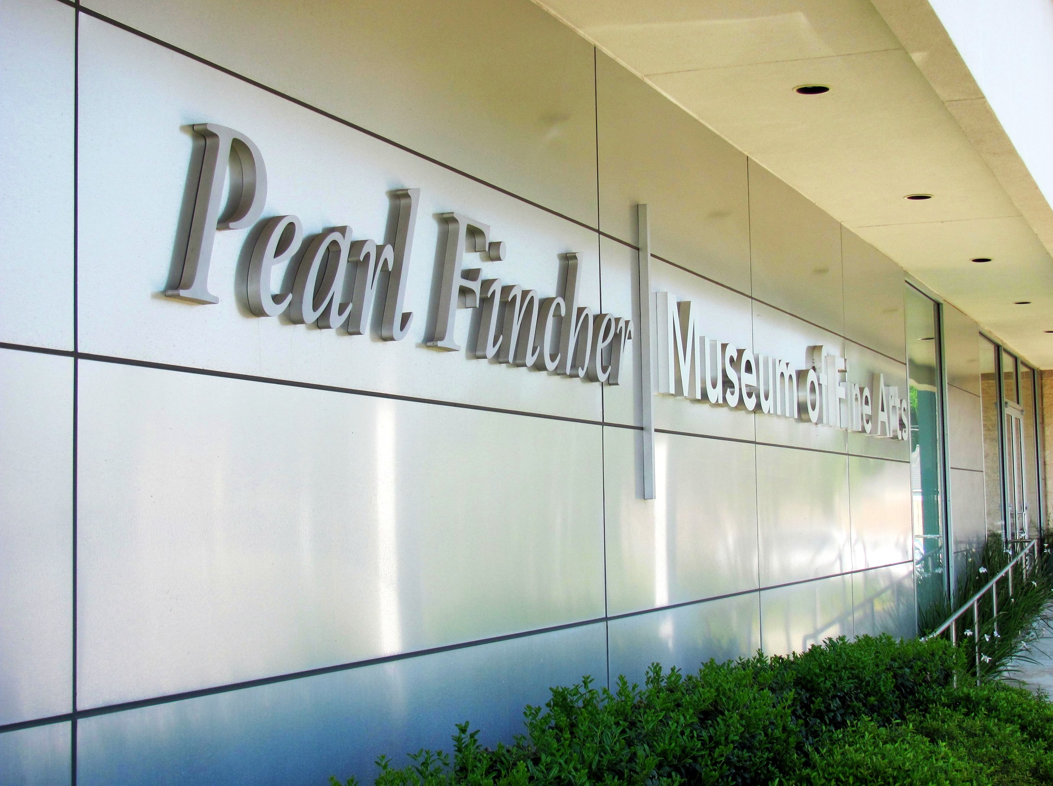 Fall into Art: Pearl Fincher Museum of Fine Arts Unveils New Exhibitions, Luncheon & Family Classes in Northwest Houston