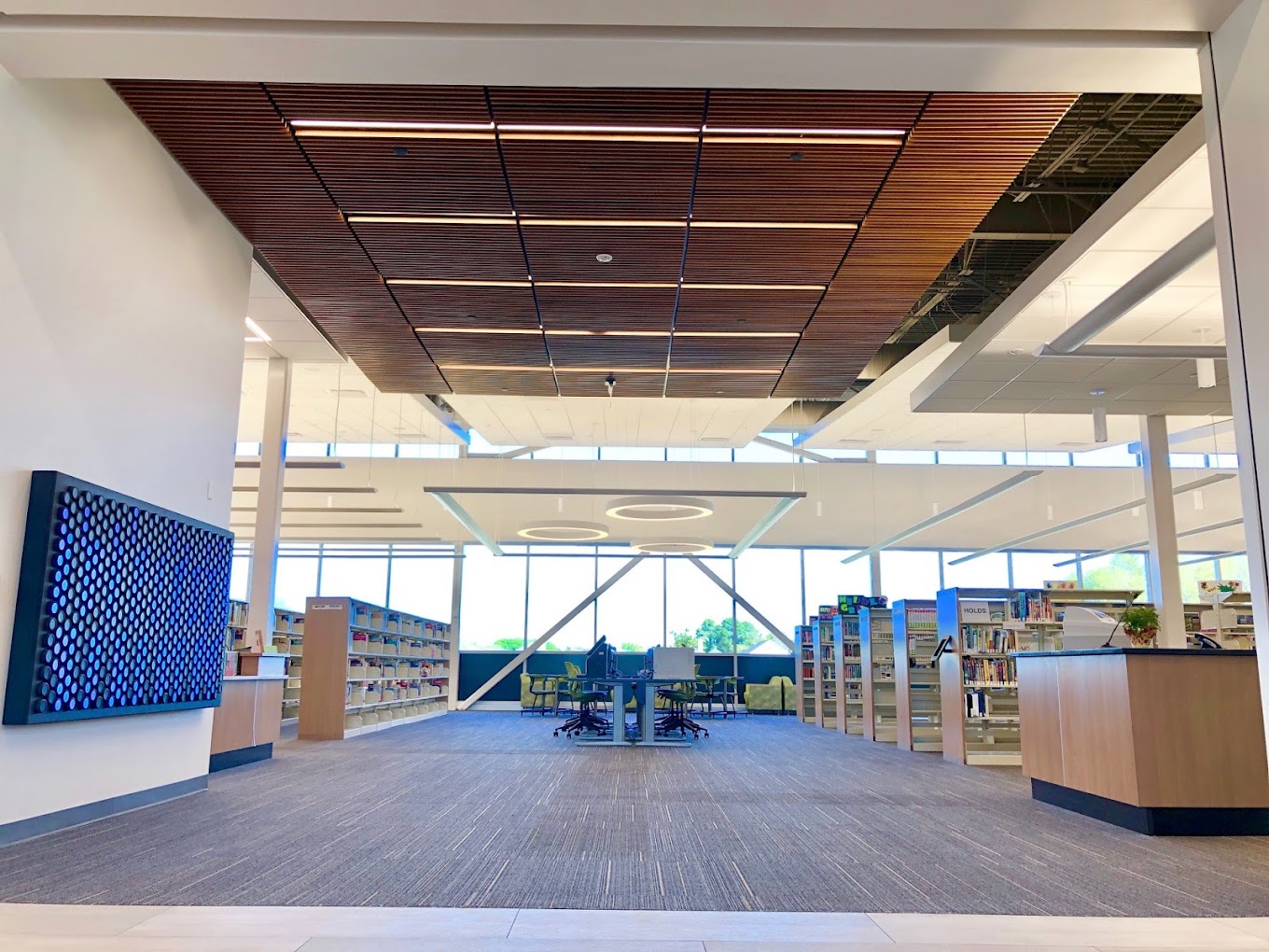 Free Job-Search Workshop at Mission Bend Library Empowers Parkway Lakes Residents with Online Tools