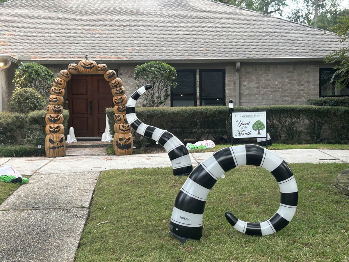 Yard of the Month: Congratulations to the Thompsons