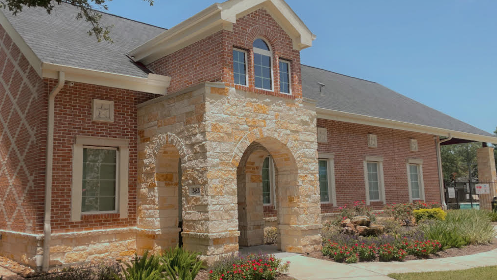 How to Rent the Falcon Ranch Clubhouse